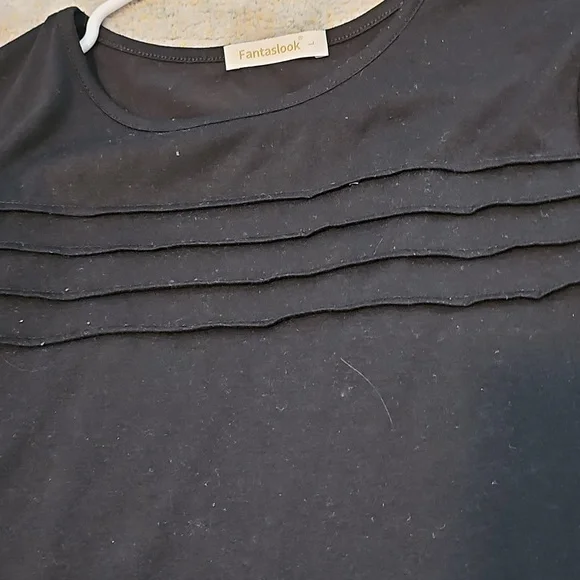 Women's Short Sleeve Blouse - Picture 2 of 5